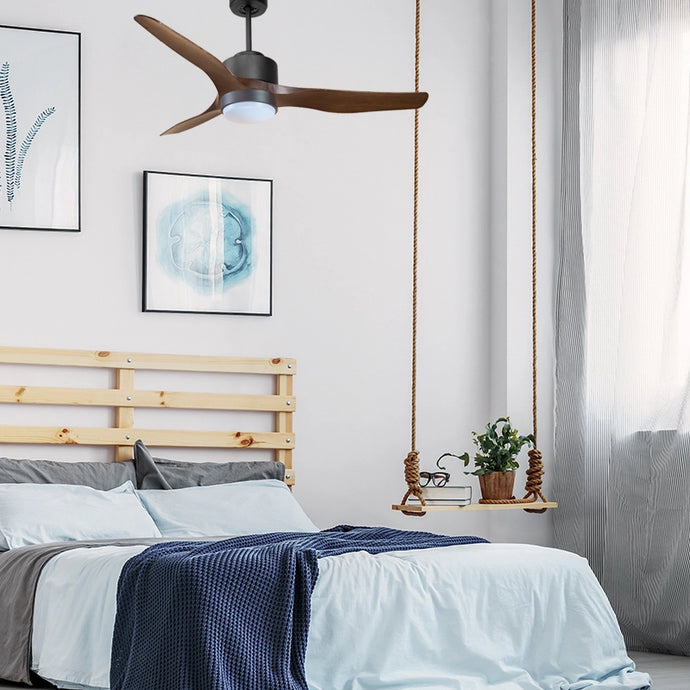 Desmitificando mitos: ¿Es malo dormir con ventilador?