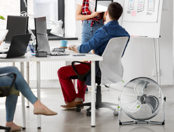 Ventilador industrial 90 W con 3 aspas y 3 velocidades