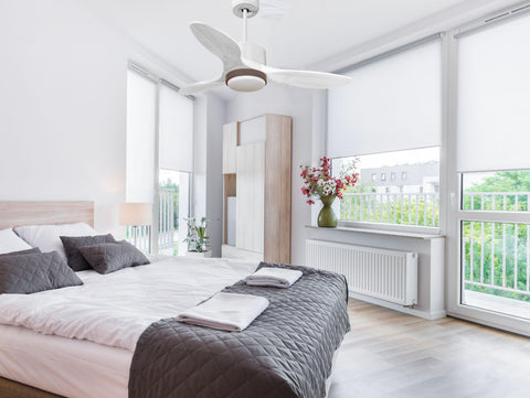 Ventilador de techo Modo Invierno/Verano Termostato Dimable Wifi Motor DC Techos Inclinados Mando a Distancia Luz tres tonos Hypersilence Memoria