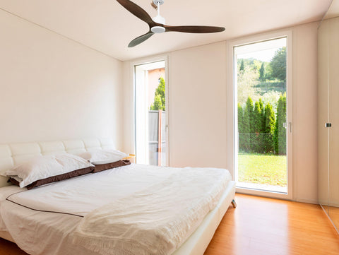 Ventilador de techo Reversible Termostato Wifi Motor DC Techos Inclinados Mando a Distancia Hypersilence Memoria 7