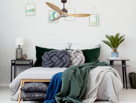 Ventilador de techo Reversible Termostato Dimable Wifi Motor DC Techos Inclinados Mando a Distancia Luz tres tonos Hypersilence Memoria 7