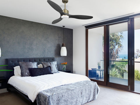 Ventilador de techo Reversible Termostato Dimable Wifi Motor DC Techos Inclinados Mando a Distancia Luz tres tonos Hypersilence Memoria 7