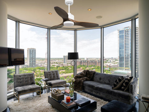 Ventilador de techo Reversible Termostato Dimable Wifi Motor DC Techos Inclinados Mando a Distancia Luz tres tonos Hypersilence Memoria 4