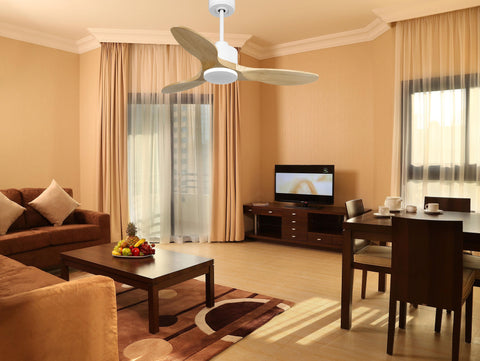 Ventilador de techo Reversible Termostato Wifi Motor DC Techos Inclinados Mando a Distancia Hypersilence Memoria 5