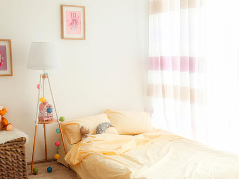 Ventilador de techo Reversible Termostato Dimable Wifi Motor DC Techos Inclinados Mando a Distancia Luz tres tonos Adaptador 2/3 Aspas Hypersilence Memoria 2