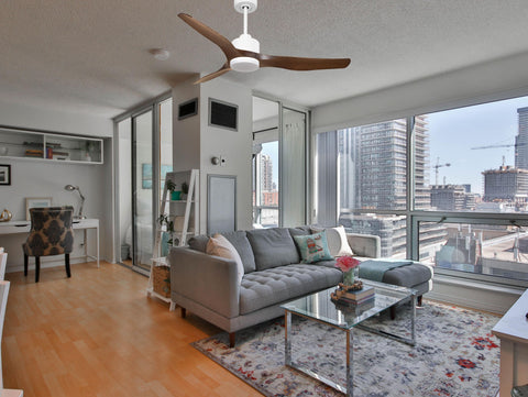 Ventilador de techo Reversible Termostato Dimable Wifi Motor DC Techos Inclinados Mando a Distancia Luz tres tonos Adaptador 2/3 Aspas Hypersilence Memoria 7