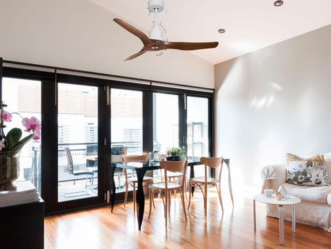 Ventilador de techo Reversible Termostato Dimable Wifi Motor DC Techos Inclinados Mando a Distancia Luz tres tonos Adaptador 2/3 Aspas Hypersilence Memoria 2