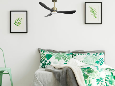 Ventilador de techo Reversible Termostato Dimable Wifi Motor DC Techos Inclinados Mando a Distancia Luz tres tonos Hypersilence Memoria 7