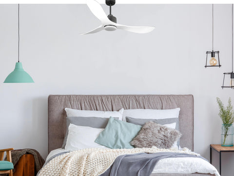 Ventilador de techo Reversible Termostato Dimable Wifi Motor DC Techos Inclinados Mando a Distancia Luz tres tonos Hypersilence Memoria 6