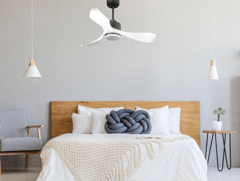 Ventilador de techo Reversible Termostato Dimable Wifi Motor DC Techos Inclinados Mando a Distancia Luz tres tonos Adaptador 2/3 Aspas Hypersilence Memoria 7